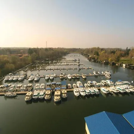 Апартаменты Tolles In Der Seenplatte Рехлин